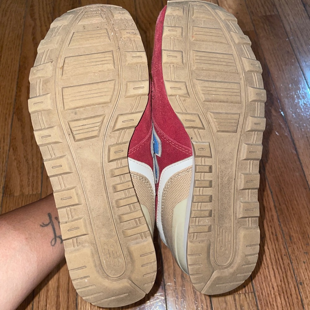 New Balance Shoes - Picture 3 of 6